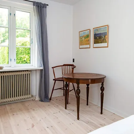 Дом отдыха 20 Person In