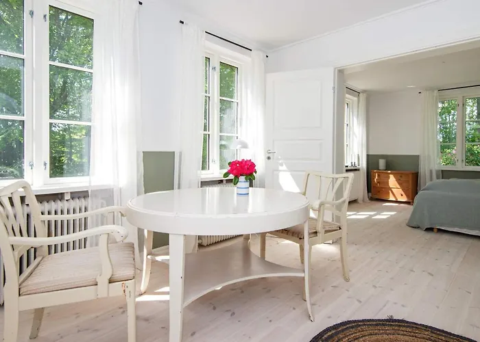 20 Person In Ulfborg